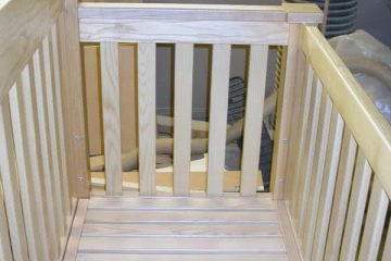 007-large-wooden-baby-cot-bespoke