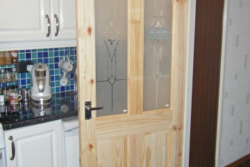 001-talgarth-door-hanging