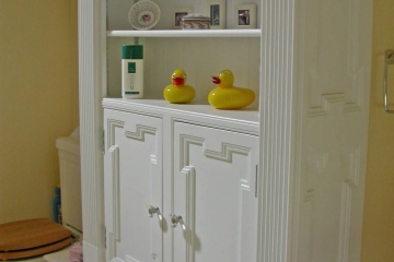 005-bathroom-fitted-cupboard-with-shelving_guetzli