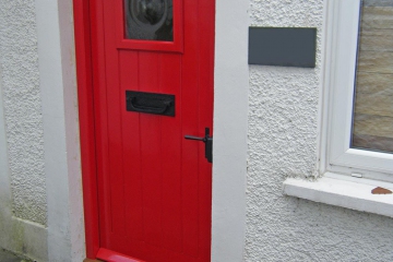 002-bespoke-front-door-llangattock