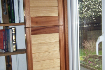 louvered-window-shutters-llangattock-007