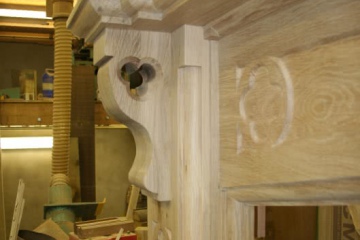 004-large-oak-fireplace-in-workshop-size-decorative-quatrefoil-carved-into-corbel