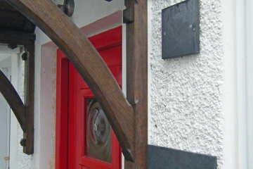 02-handmade-porch-llangattock-crickhowell