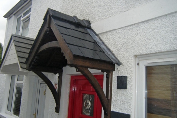 05-handmade-porch-llangattock-crickhowell