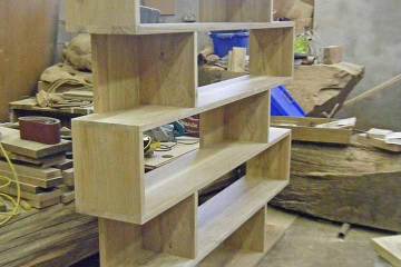 welsh-oak-custom-bookcase-staggered-shelves-01