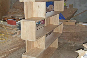 welsh-oak-custom-bookcase-staggered-shelves-07
