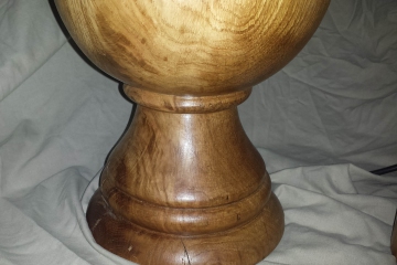 008-large-welsh-oak-lamp